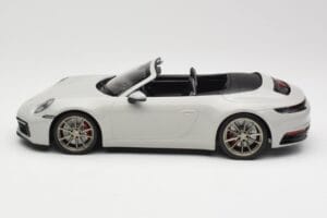 Porsche 911 992 Carrera 4S Kabriolet Šedý Minichamps 1:18 155067335 Kov – obrázok 3 z 6