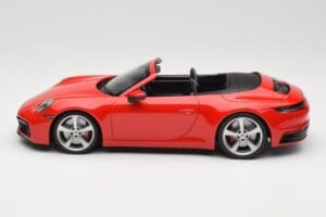 Porsche 911 992 Carrera 4S Kabriolet Červený Minichamps 1:18 155067331 Kov – obrázok 3 z 6