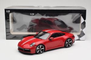 Porsche 911 992 Carrera 4S Carmine Red Minichamps 1:18 155067326 Kov – obrázok 6 z 6
