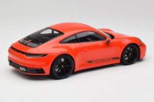 Porsche 911 992 Carrera 4S Lava Oranžový Minichamps 1:18 155067327 Kov – obrázok 2 z 6