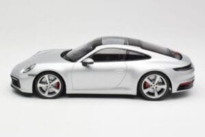 Porsche 911 992 Carrera 4S Strieborný Minichamps 1:18 155067322 Kov – obrázok 3 z 6