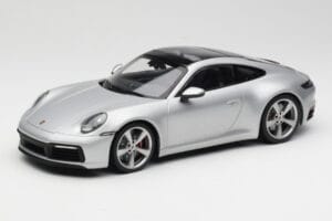 Porsche 911 992 Carrera 4S Strieborný Minichamps 1:18 155067322 Kov