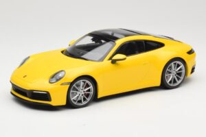 Porsche 911 992 Carrera 4S Žltý Minichamps 1:18 155067320 Kov