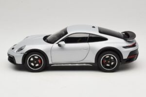 Porsche 911 992 Dakar Ice Grey Metallic Norev 1:18 187242 Kov – obrázok 4 z 8