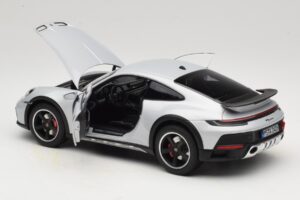 Porsche 911 992 Dakar Ice Grey Metallic Norev 1:18 187242 Kov – obrázok 5 z 8