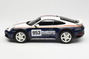Porsche 911 992 Dakar Rough Roads Norev 1:18 187240 Kov – obrázok 4 z 9