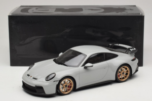 Porsche 911 992 GT3 Chalk Zlaté Kolesá Minichamps 1:18 117069001 Kov – obrázok 6 z 6