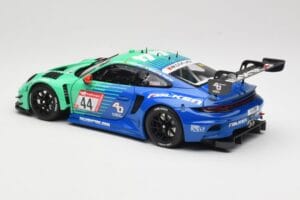 Porsche 911 992 GT3 R Falken #44 D. Eriksson / T. Heinemann 24 Hours of Nurburgring 2023 Minichamps 1:18 113236344 Kov – obrázok 7 z 8