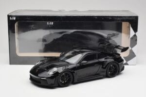 Porsche 911 992 GT3 RS Čierny & Čierne Kolesá Concept Minichamps 1:18 911992003 Kov – obrázok 8 z 8