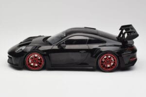 Porsche 911 992 GT3 RS Čierny & Červené Kolesá & Čierny Dekor Minichamps 1:18 153062240 Kov – obrázok 3 z 6