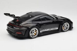 Porsche 911 992 GT3 RS Čierny So Striebornými Kolesami Minichamps 1:18 155062231 Kov – obrázok 2 z 6