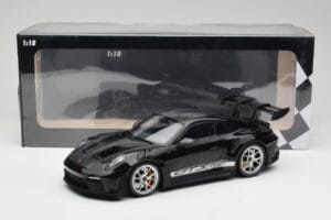 Porsche 911 992 GT3 RS Čierny So Striebornými Kolesami Minichamps 1:18 155062231 Kov – obrázok 6 z 6
