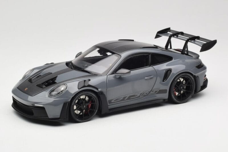 Porsche 911 992 GT3 RS Crayon Weissach Package & Black Wheels Minichamps 1:18 110062024 Kov