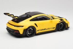 Porsche 911 992 GT3 RS Racing Žltý & Čierne Kolesá Minichamps 1:18 153062245 Kov – obrázok 2 z 6