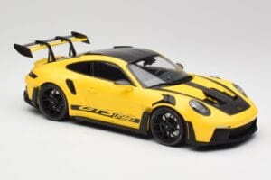 Porsche 911 992 GT3 RS Racing Žltý & Čierne Kolesá Minichamps 1:18 153062245 Kov – obrázok 4 z 6