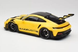 Porsche 911 992 GT3 RS Racing Žltý & Čierne Kolesá Minichamps 1:18 153062245 Kov – obrázok 5 z 6