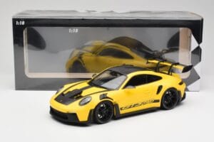 Porsche 911 992 GT3 RS Racing Žltý & Čierne Kolesá Minichamps 1:18 153062245 Kov – obrázok 6 z 6