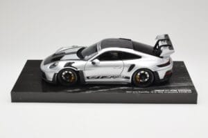 Porsche 911 992 GT3 RS Strieborný Weissach Package Minichamps 1:18 110062020 Kov