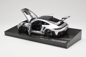 Porsche 911 992 GT3 RS Strieborný Weissach Package Minichamps 1:18 110062020 Kov – obrázok 5 z 8
