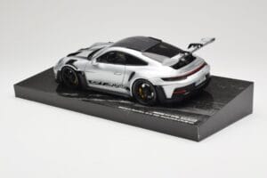 Porsche 911 992 GT3 RS Strieborný Weissach Package Minichamps 1:18 110062020 Kov – obrázok 7 z 8