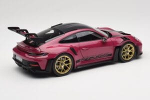 Porsche 911 992 GT3 RS Weissach Package Ruby Star Norev 1:18 187370 Kov – obrázok 3 z 8