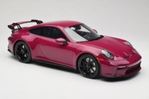 Porsche 911 992 GT3 Ruby Star Neo Red GT Spirit 1:12 GT536 Živica – obrázok 4 z 6