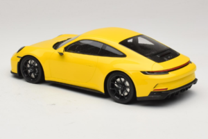 Porsche 911 992 GT3 Touring Žltý Čierne Kolesá Minichamps 1:18 117069021 Kov – obrázok 5 z 6