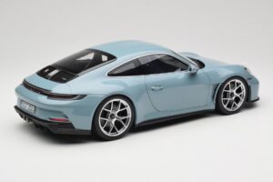 Porsche 911 992 S/T Meisenblau Norev 1:12 127550 Kov – obrázok 2 z 6