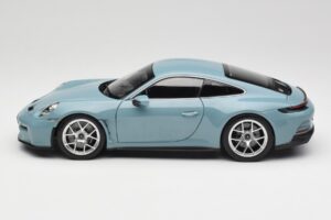 Porsche 911 992 S/T Meissen Blue Norev 1:18 187470 Kov – obrázok 4 z 8