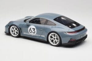 Porsche 911 992 ST Gentian Blue Metallic GT Spirit 1:18 GT491 Živica – obrázok 5 z 6