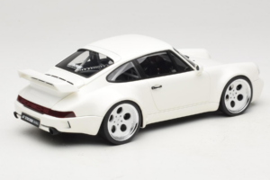 Porsche 911 992 Strosek Giga White GT Spirit 1:18 GT525 Živica – obrázok 2 z 6