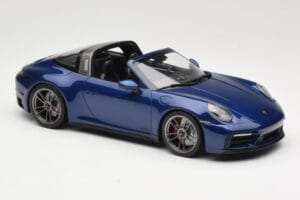 Porsche 911 992 Targa 4 GTS Blue Metallic Minichamps 1:18 155061060 Kov – obrázok 4 z 6