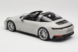 Porsche 911 992 Targa 4 GTS Šedý Minichamps 1:18 155061064 Kov – obrázok 5 z 6