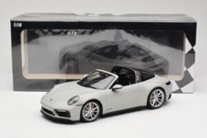 Porsche 911 992 Targa 4 GTS Šedý Minichamps 1:18 155061064 Kov – obrázok 6 z 6