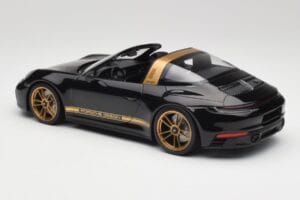 Porsche 911 992 Targa Porsche Design Čierny & Zlatý Concept Minichamps 1:18 PORSCHE001 Kov – obrázok 5 z 6