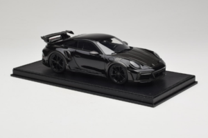 Porsche 911 992 TechArt GTstreet R Čierny S Čiernymi Kolesami TechArt 1:18 REMC012 Živica – obrázok 4 z 6