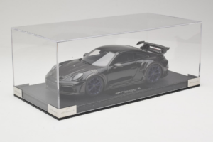 Porsche 911 992 TechArt GTstreet R Čierny S Modrými Kolesami TechArt 1:18 REMC009 Živica – obrázok 2 z 6