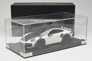 Porsche 911 992 TechArt GTstreet R Biely S Čiernymi Kolesami TechArt 1:18 REMC013 Živica – obrázok 6 z 6