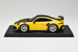 Porsche 911 992 TechArt GTstreet R Žltý S Bielymi Kolesami TechArt 1:18 REMC015 Živica