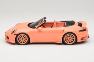 Porsche 911 992 Turbo S Cabriolet Brabus 900 Peetch GT Spirit 1:18 GT564 Živica – obrázok 3 z 6
