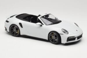 Porsche 911 992 Turbo S Kabriolet White Metallic Minichamps 1:18 155069080 Kov – obrázok 4 z 6