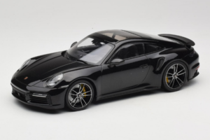 Porsche 911 992 Turbo S Čierny Minichamps 1:18 WAP02117BOL002 Kov