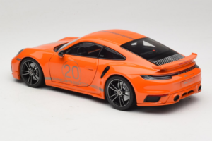 Porsche 911 992 Turbo S Coupe Sport Design Oranžový Minichamps 1:18 113069074 Kov – obrázok 7 z 8