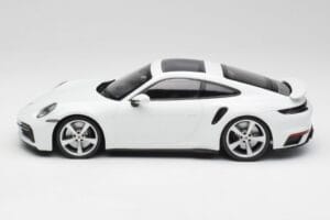 Porsche 911 992 Turbo S Biely Concept Minichamps 1:18 WAP0211620CNP Kov – obrázok 3 z 6