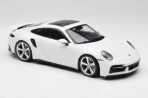 Porsche 911 992 Turbo S Biely Concept Minichamps 1:18 WAP0211620CNP Kov – obrázok 4 z 6