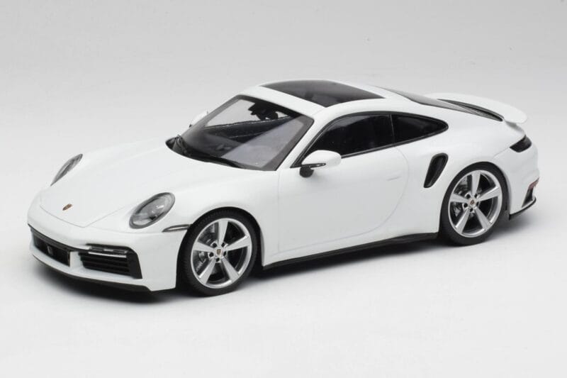 Porsche 911 992 Turbo S Biely Concept Minichamps 1:18 WAP0211620CNP Kov