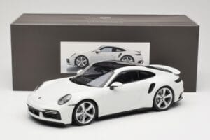 Porsche 911 Turbo S 992 Biely Minichamps 1:18 WAP0211620RTRB Kov – obrázok 6 z 6