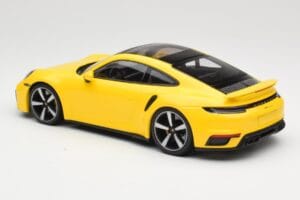 Porsche 911 992 Turbo S Žltý Minichamps 1:18 155069071 Kov – obrázok 5 z 6