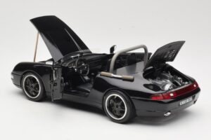 Porsche 911 993 Carrera Kabriolet Čierny Bburago 1:18 3090-M1 Kov – obrázok 5 z 8