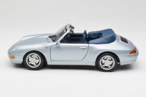 Porsche 911 993 Carrera Kabriolet Strieborný Maisto 1:18 100299-M1 Kov – obrázok 4 z 8